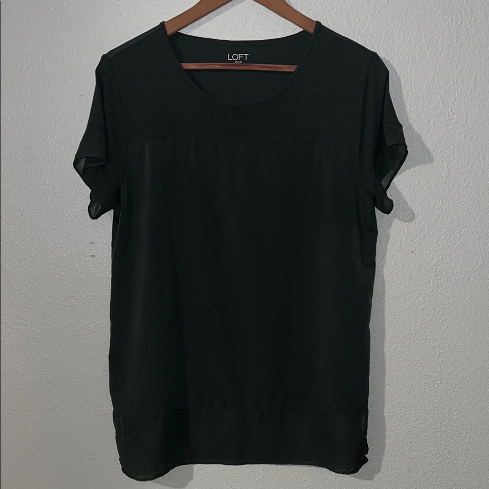 LOFT Women's Elegant Black Short Sleeve Tee